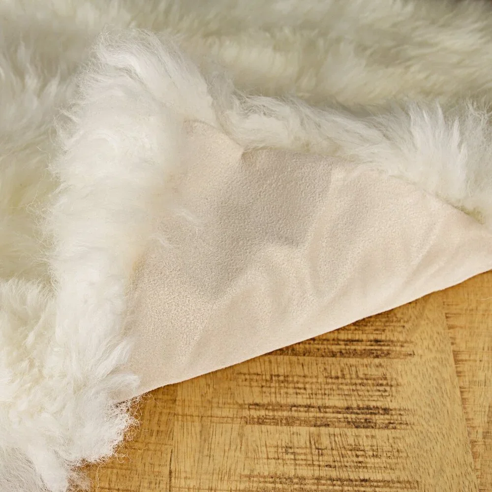 Natural Home Decor New Zealand Sheepskin Pillow | 1-Piece | Natural | 18